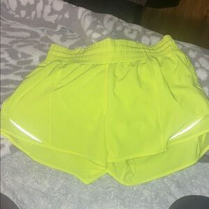 High Waisted Hotty Hot Size 6
